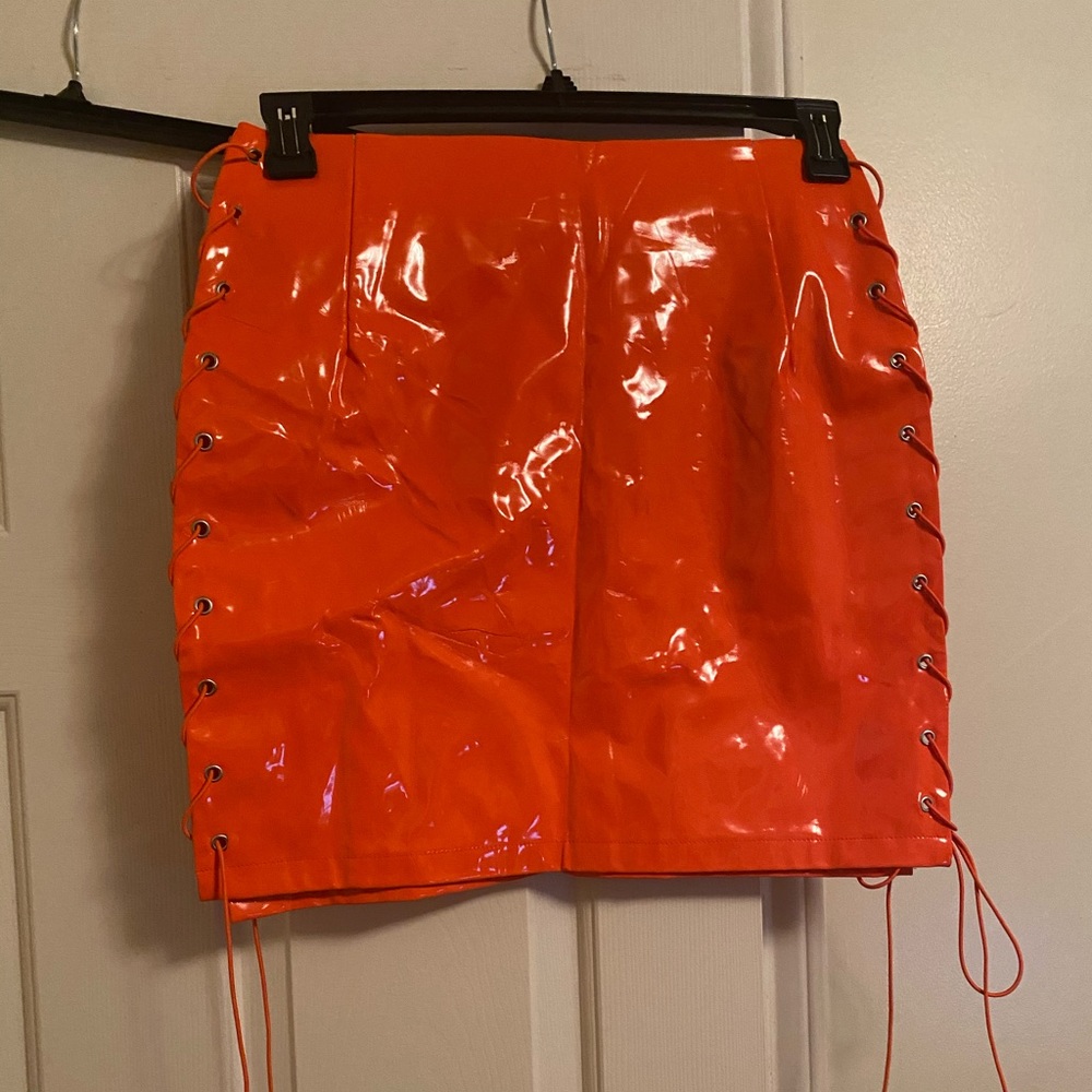 Skirt - Picture 2 of 2